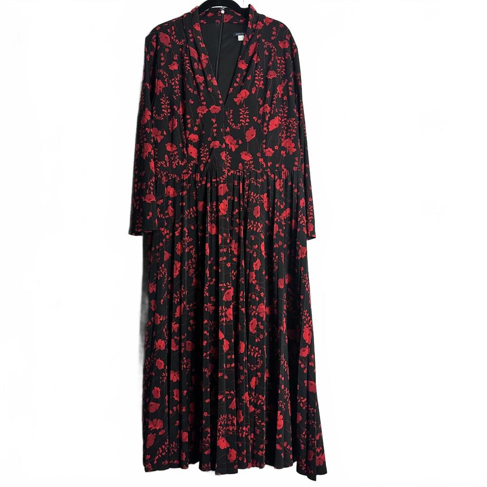 16 Tommy Hilfiger pleated black  and Red Floral Long Sleeve Dress